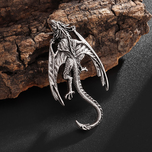 古董银色3D飞龙胸针A24幻想翼龙针生态合金Cosplay哥特式珠宝 - Product Image 5