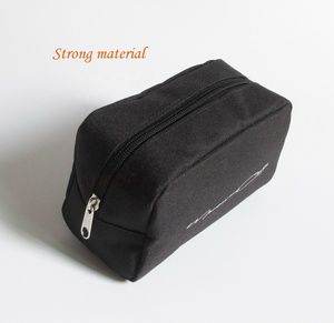 Pochette da Viaggio Riusabile in Nylon <span class=keywords><strong>Nero</strong></span> di Grande Successo per Cosmetici e Articoli da Toilette per <span class=keywords><strong>Uomo</strong></span> e Donna con Cerniera - Product Image 5