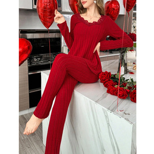 Set Pigiama da Donna con Bordo in Pizzo, Comodo Completo a Righe con Scollo a V e Maniche Lunghe per Autunno e Inverno - Product Image 1