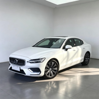 Voiture d'occasion Volvo S60 2022 B4 Inscription Luxury 2.0T 48V Mild Hybrid Berline Conduite à Gauche pour Vente en Gros