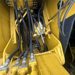 Excavadora hidráulica de orugas Komatsu PC200 y PC300/450 usada en buenas condiciones Bomba como componente central Menos horas de funcionamiento - Product Image 3