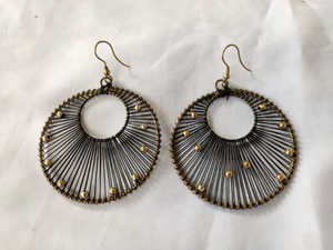 รุ่นใหม่ล่าสุดที่เรียบง่ายการออกแบบต่างหูทองสำหรับผู้หญิง - Product Image 4