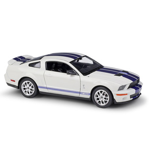 BobbieGoods 1:24 2007 Shelby GT500 Modellino Auto Giocattolo in Plastica ABS Pressofusa 22473 110V Senza Batteria 14 Anni e oltre Richiesta Fornitore all'Ingrosso - Product Image 2