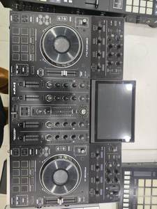 Contrôleur tout-en-un <span class=keywords><strong>Denon</strong></span> Prime4+ P4 d'occasion avec lecteur de disque flash USB 4 canaux, contrôleur de <span class=keywords><strong>platine</strong></span> DJ numérique et logiciel Serato - Product Image 2