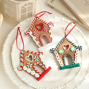 Nouvelle <span class=keywords><strong>D</strong></span>écoration Suspendue Vintage Mignonne en Argile Souple en Forme de Petite Maison de <span class=keywords><strong>Pain</strong></span> <span class=keywords><strong>d</strong></span>'<span class=keywords><strong>Épice</strong></span>s pour Arbre de Noël - Product Image 3