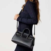 OEM personnaliser noir en cuir de veau véritable sacs fourre-tout Vintage dames de haute qualité en cuir véritable Handbaf avec logo or