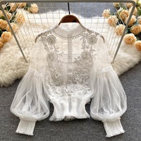 Fleurs stéréoscopiques manches lanterne en maille transparente hauts courts minces chemise en dentelle pour femmes