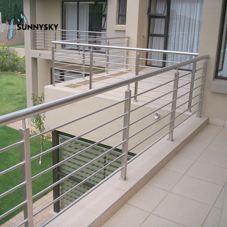 Desain pagar balkon kaca tahan karat luar ruangan Modern lantai Vila kaca tahan tekanan tunggal, kaca tahan tekanan lapis