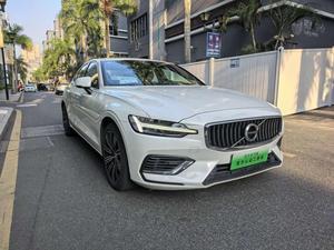 <span class=keywords><strong>Volvo</strong></span> S60 PHEV <span class=keywords><strong>T8</strong></span> 2022 Usado, Sedán de Lujo de Alto Rendimiento con Tracción en las Cuatro Ruedas, Volante a la Izquierda, 5 Puertas, 5 Asientos, para Exportación Internacional - Product Image 3