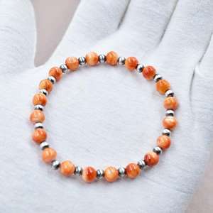 Pulsera Elástica Hecha a Mano con Perlas de Plata de Ley y Turquesa de Ostra Espinosa Naranja - Product Image 3