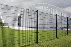 Panneau de clôture routière double à revêtement <span class=keywords><strong>en</strong></span> poudre avec deux barres, clôture <span class=keywords><strong>en</strong></span> treillis métallique à double fil horizontal 6/5/6 8/6/8 - Product Image 2