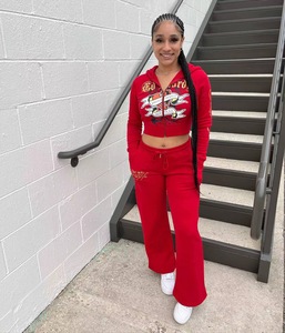 <span class=keywords><strong>Tuta</strong></span> Casual <span class=keywords><strong>da</strong></span> <span class=keywords><strong>donna</strong></span> <span class=keywords><strong>sportiva</strong></span> autunnale <span class=keywords><strong>da</strong></span> <span class=keywords><strong>donna</strong></span> Set di abbigliamento 2 pezzi con Zip top Crop con cappuccio Leggings abito <span class=keywords><strong>da</strong></span> Streetwear abbinato con grafica - Product Image 3