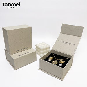 Hộp quà trang sức, hộp giấy đựng nhẫn, bông tai, vòng cổ, lắc tay, in logo tùy chỉnh - Product Image 6