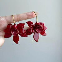 Boucles d'oreilles tendance en acétate en forme de fleur pour femme, nouvelle collection 2025, style français, clous pétale audacieux, uniques et haut de gamme