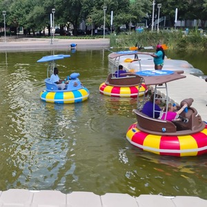 Botes Inflables Eléctricos Comerciales QIQU de PE con Pistolas de Agua, Música LED, Capacidad para 3 Pasajeros, 300 kg, para Parques Acuáticos - Product Image 3