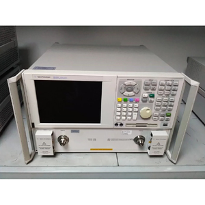 Analyseur de réseau micro-ondes Keysight N5230A N52321 N5232 N5234 N5235 PNA-L d'occasion - Product Image 1