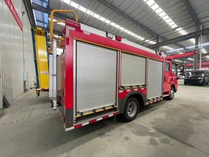 Camion de pompiers, véhicule de sauvetage pour pompiers, camion de pompiers à haute mobilité et réponse rapide, camion de pompiers équipé d'une grue. - Product Image 4