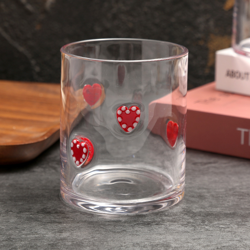 Taza pegajosa de la boca del amor