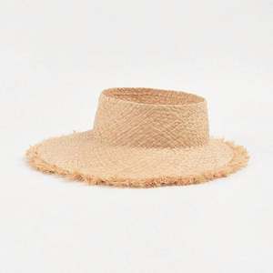 Nouvelle Tendance Estivale : Chapeau de Paille en Raphia à Bord Large Effiloché pour Femme, Visière Pare-Soleil, Style Sauveteur, pour la Plage, l'Extérieur et les Voyages - Product Image 1