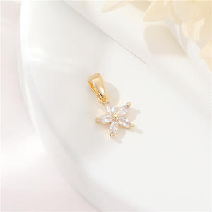 Dijes de Circonita Cúbica al por Mayor con Forma de Flor de Cerezo, Dijes de Arcoíris para Hacer Joyas, Collares, Pendientes, Accesorios de Joyería - Product Image 5