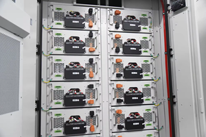 100kW ESS 215kWh batteria tutto In uno industriale e commerciale sistema di accumulo di energia armadio esterno <span class=keywords><strong>BESS</strong></span> - Product Image 3