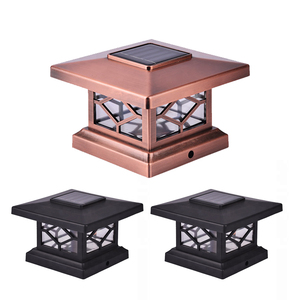Lumières solaires en gros de chapeau de poteau de cuivre de 4x4 LED d'usine pour des projets de jardin et de barrière - Product Image 1