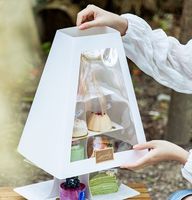 Boîte et emballage de luxe personnalisés en carton pyramidal unique avec fenêtre pour pâtisseries et traiteur
