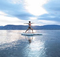 Énorme plateforme flottante gonflable pliable et flottante pour lac et mer