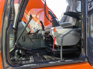 Hochwertiger gebrauchter Doosan DX225 Bagger 22Ton Original Korean Crawler Bagger auf Lager zum Verkauf - Product Image 3