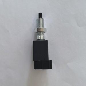 Interruptor de Luz de Freno Nissan 8434087401000 MB-435457 KKY01-66-490 Para Reemplazo y Reparación - Product Image 2