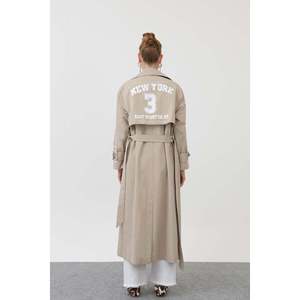 เสื้อโค้ทเทรนช์ผู้หญิงลายหินจาก Soul Brand สวมใส่สบาย เหมาะสำหรับสไตล์ลำลองในชีวิตประจำวันและลุคทันสมัย - Product Image 5
