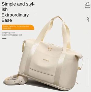 กระเป๋าเดินทางแบบพับได้ขนาดใหญ่ น้ำหนักเบา ผลิตจากหนังเคลือบ PU พร้อมฟิล์มหนังอ็อกซ์ฟอร์ด สำหรับใส่เสื้อผ้าและของใช้ส่วนตัว  พร้อมโลโก้แบบกำหนดเองรุ่นใหม่ - Product Image 4