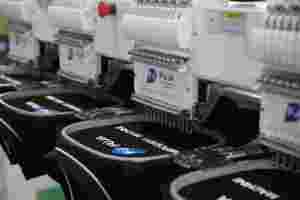 Machine à broder plate multi-têtes (4 têtes), informatisée, automatique, 9, 12, 15 aiguilles, haute vitesse - Product Image 5