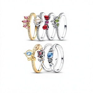 Anillo de Plata de Ley 925 con Perla y Circonita, Diseño Floral Inspirado en Princesas, Joyería Unisex - Regalo para Aniversario o Compromiso - Product Image 4