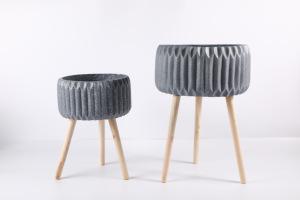 Pot de fleurs moderne, durable et écologique avec pieds en <span class=keywords><strong>bois</strong></span>, 5L, en fibre de verre et argile, pour intérieur/extérieur, suspendu ou sur pied - Product Image 4