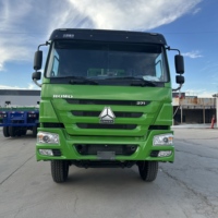 Camion benne SINOTRUCK HOWO 8x4 12 roues d'occasion reconditionné de haute qualité pour l'exportation en Afrique
