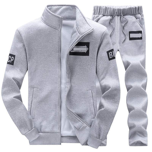 <span class=keywords><strong>Tuta</strong></span> <span class=keywords><strong>Sportiva</strong></span> da <span class=keywords><strong>Uomo</strong></span> Personalizzabile con Logo, Completo Due Pezzi Primaverile e Invernale per Allenamento e Jogging per Adulti - Product Image 1