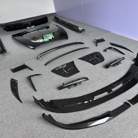Kit carrosserie complet Rolls Royce Spectre Upgrade M-style en fibre de carbone sèche, finition noir brillant, diffuseurs avant/arrière, jupes latérales