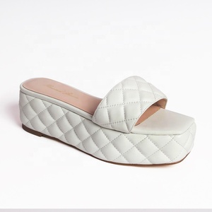 Scarpe bianche classiche con tacco alto a punta aperta leggere con plateau superiore da 5cm sandali con chiusura Slip-On tacco spesso scatolato per la stagione estiva - Product Image 1