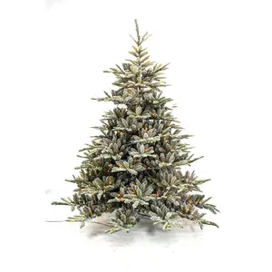उच्च गुणवत्ता पूर्ण पे बड़ा क्रिसमस ट्री 9 फीट लक्जरी कृत्रिम क्रिसमस ट्री बिल्ट-इन लाइट के साथ