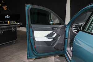 Audi <span class=keywords><strong>Q3</strong></span> Modello 2026 35 TFSI Trasmissione a Doppia Frizione a 7 Velocità <span class=keywords><strong>SUV</strong></span> 5 Porte 5 Posti - Product Image 4