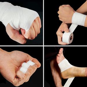 Cinta deportiva atlética blanca <span class=keywords><strong>de</strong></span> algodón <span class=keywords><strong>de</strong></span> óxido <span class=keywords><strong>de</strong></span> Zinc personalizada cinta deportiva rígida fácil <span class=keywords><strong>de</strong></span> rasgar borde dentado cinta deportiva <span class=keywords><strong>para</strong></span> la articulación del dedo <span class=keywords><strong>tobillo</strong></span> muñeca - Product Image 6