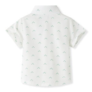 Catpapa En gros Ensemble de cérémonie 3 pièces pour garçons : Chemise à manches courtes à imprimé flèches, <span class=keywords><strong>Short</strong></span> à bretelles vert et Nœud papillon - Product Image 4