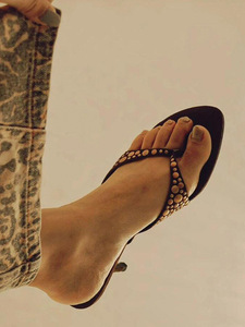 Nueva Colección Verano 2026, Sandalias de Tacón Alto de Terciopelo para Mujer, Estilo Flip-Flop con Tiras Ajustables, para Exteriores - Product Image 4