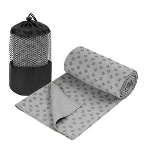 Serviette de yoga antidérapante en microfibre à points de silicone écologiques - Product Image 2