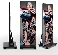 Schermo a specchio a LED per interni P3 1920*640mm dimensioni dell'armadio senza soluzione di continuità per negozi al dettaglio centro commerciale OEM fornitore di animazione del testo