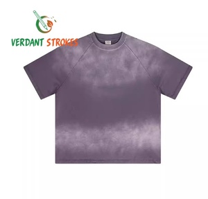 Verdant Strokes. Camisetas con texto impreso - Eslóganes o mensajes personalizados en varios tipos de fuente - Perfectas para campañas y causas sociales - Product Image 4