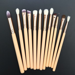 Juego de <span class=keywords><strong>Brochas</strong></span> de Maquillaje Profesional, <span class=keywords><strong>Precio</strong></span> de Fábrica, 12 Piezas, <span class=keywords><strong>Brochas</strong></span> <span class=keywords><strong>para</strong></span> Sombras de <span class=keywords><strong>Ojos</strong></span> de Pelo de Cabra y Fibra Sintética, Mango de Madera, Herramienta de Belleza - Product Image 2