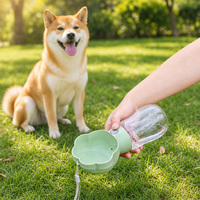 Bouteille d'eau portable pour chien avec motif de patte, 380 ml, distributeur d'eau pour chiot de voyage avec cordon