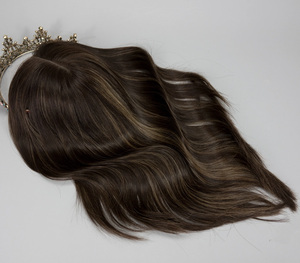 Topper <span class=keywords><strong>en</strong></span> dentelle 100% cheveux humains Remy brun foncé avec mèches blondes, à clipser, pour cheveux clairsemés, avec effet cuir chevelu naturel - Product Image 1